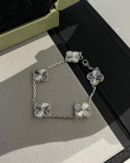 [Regal Jewels]CLOVER 5 MOTIF LASER BRACELET COLLECTION